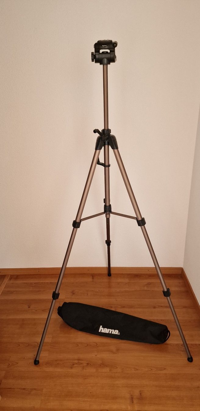 Treppiedi & Teste: Hama Star 63 Stativ – Usato da Vevey venduto da dreetje9