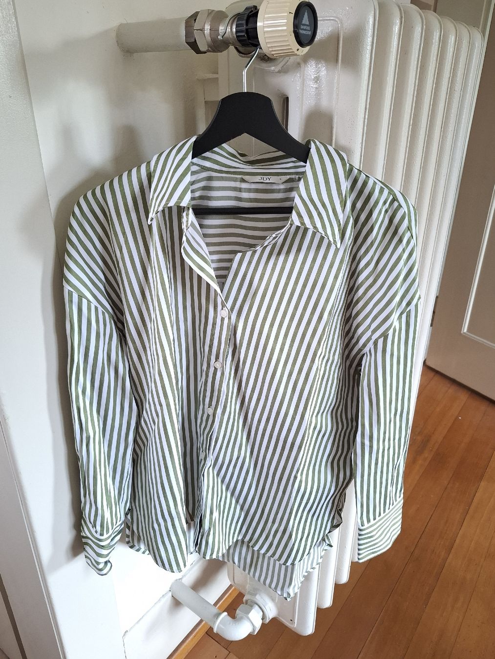 Camicette: Bluse grün-gestreift, oversized (JDY) – Usato da Muri b. Bern venduto da hos_qg29