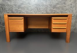 Dänischer Mid-Century Schreibtisch GV Møbler Teak massiv