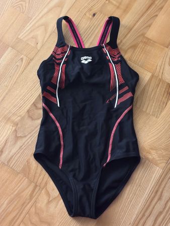 Arena Badeanzug schwarz pink Gr. 128/8-9 Jahre, Top Zustand