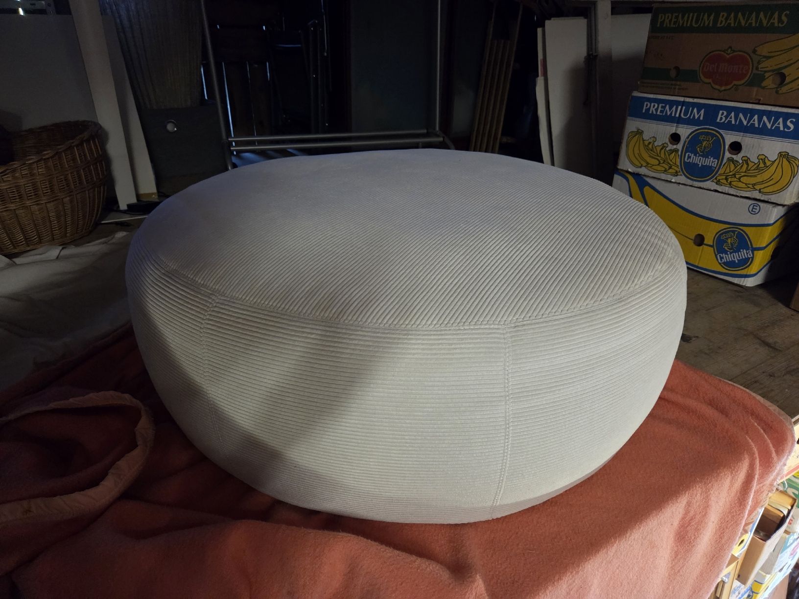 Hocker: grosser designer Sitzhocker – Gebraucht aus Wädenswil von weihpos 2