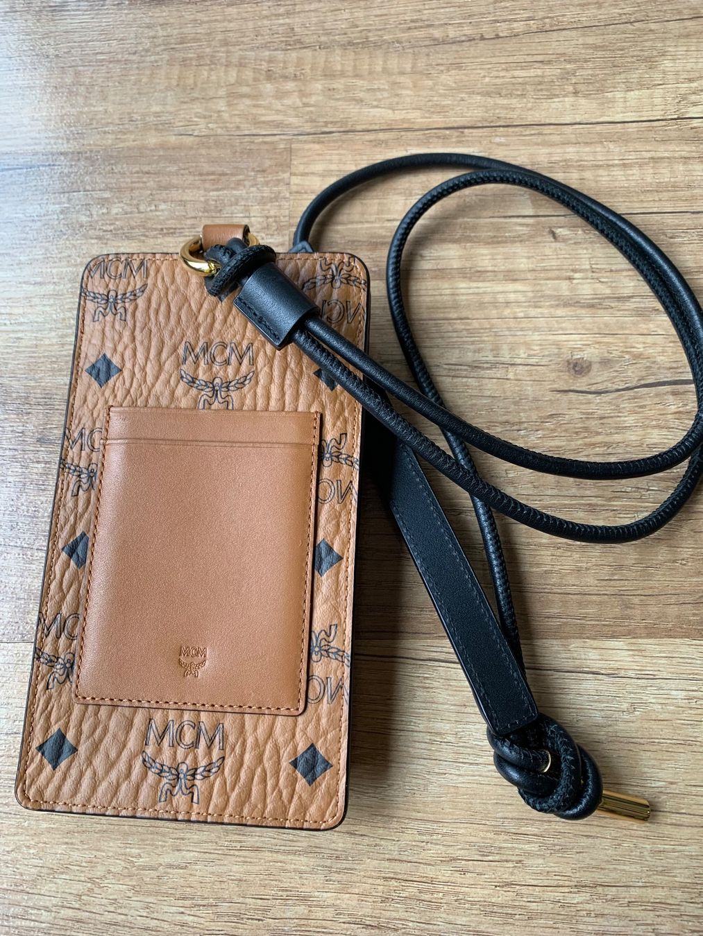 Mcm Borse: MCM - Handyhülle Handytasche  COGNAC - Top Zustand – Nuovo (secondo la descrizione) da Meiringen venduto da Jackwashere 1