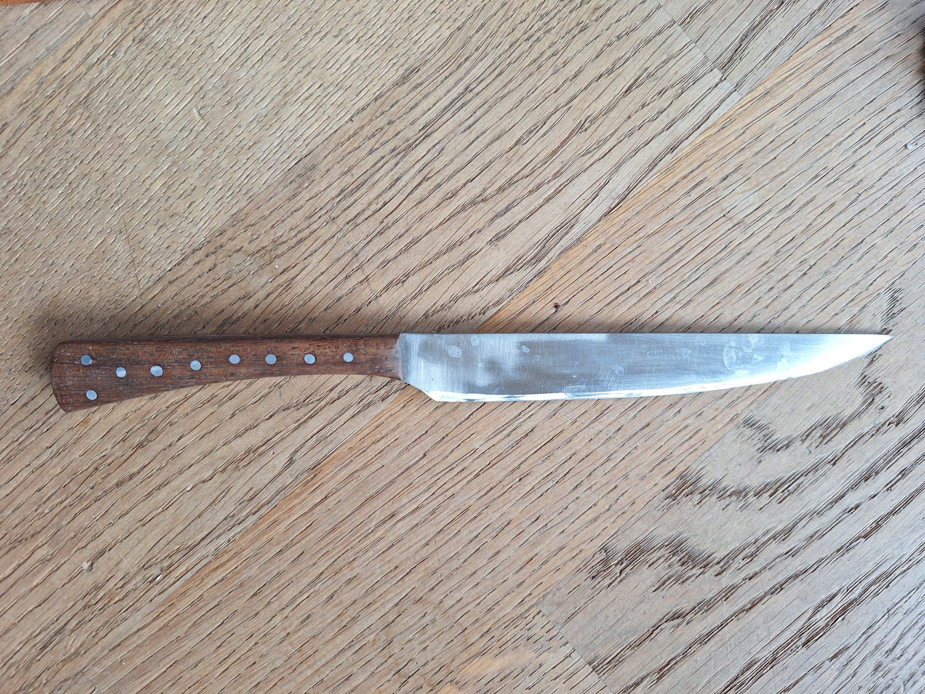 Posate: Handangefertigtes Messer mit Lederscheide – Usato da Walliswil b.Wangen venduto da quirlat 1