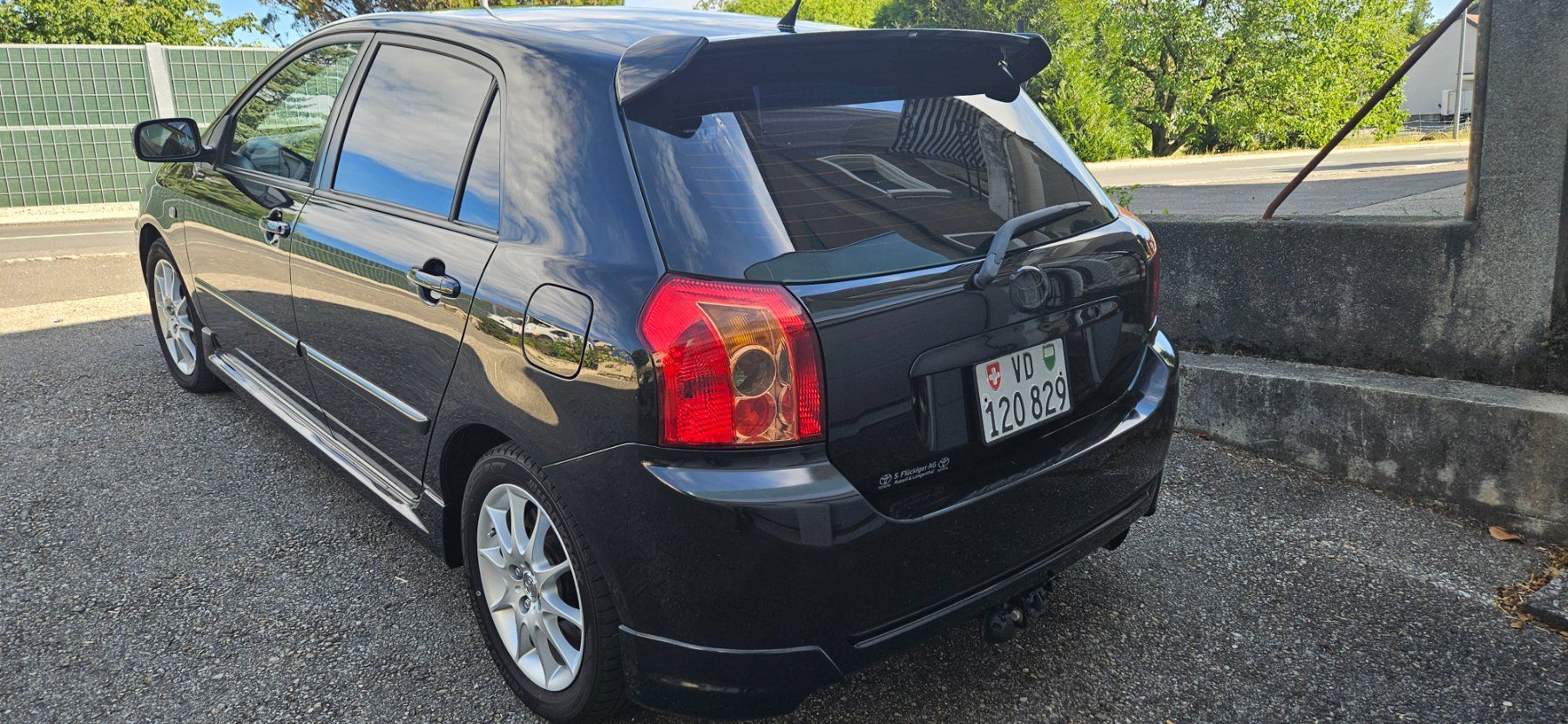 Toyota Automobili: Toyota corolla ts non compresseur de 2005 – Usato da Romanel-sur-Morges venduto da LesHorizonsBleus 3
