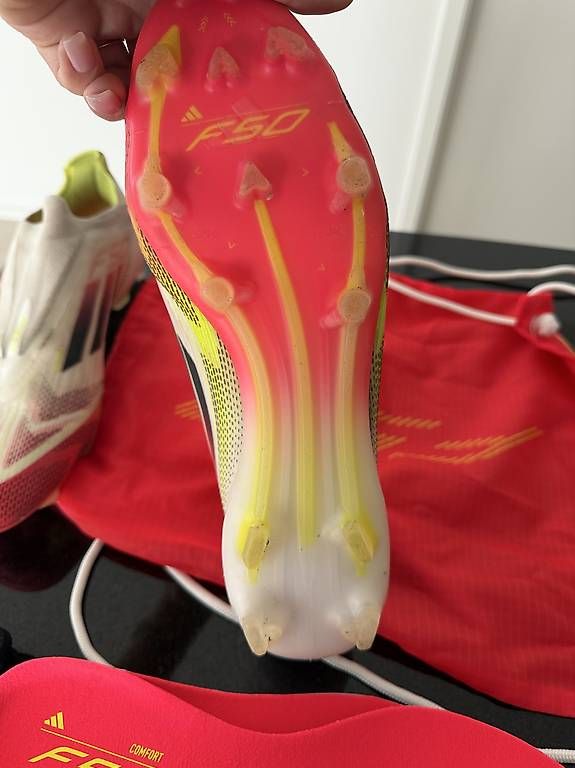 Autre équipement outdoor: Crampons F50 – D'occasion à Bulle par Preteni 1