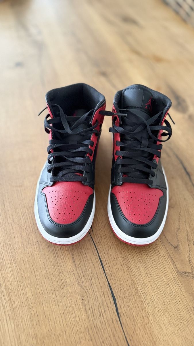 Jordan Scarpe da uomo: Air Jordan 1 Mid "Banned" – Nuovo (secondo la descrizione) da Paudex venduto da Its_sorayadasilva 1