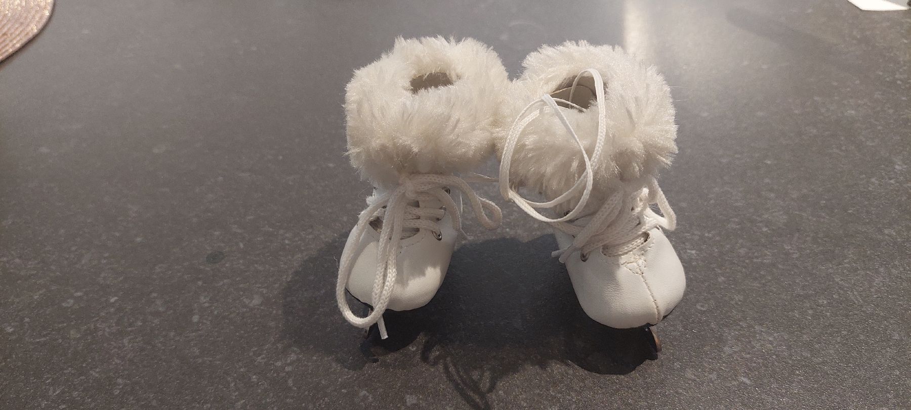 Sasha Morgenthaler Bambole: Sasha Puppen Schlittschuhe – Usato da Muri AG venduto da nindo1 4