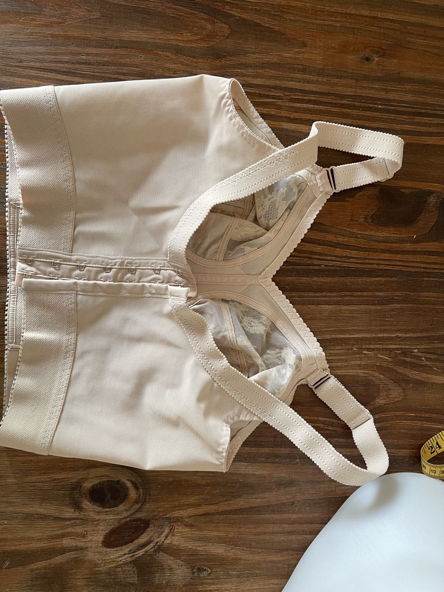 Triumph Altra biancheria intima: Bustier Triumph Doreen beige 105 D comme neufs – Usato da Kloten venduto da Vermicelles 9