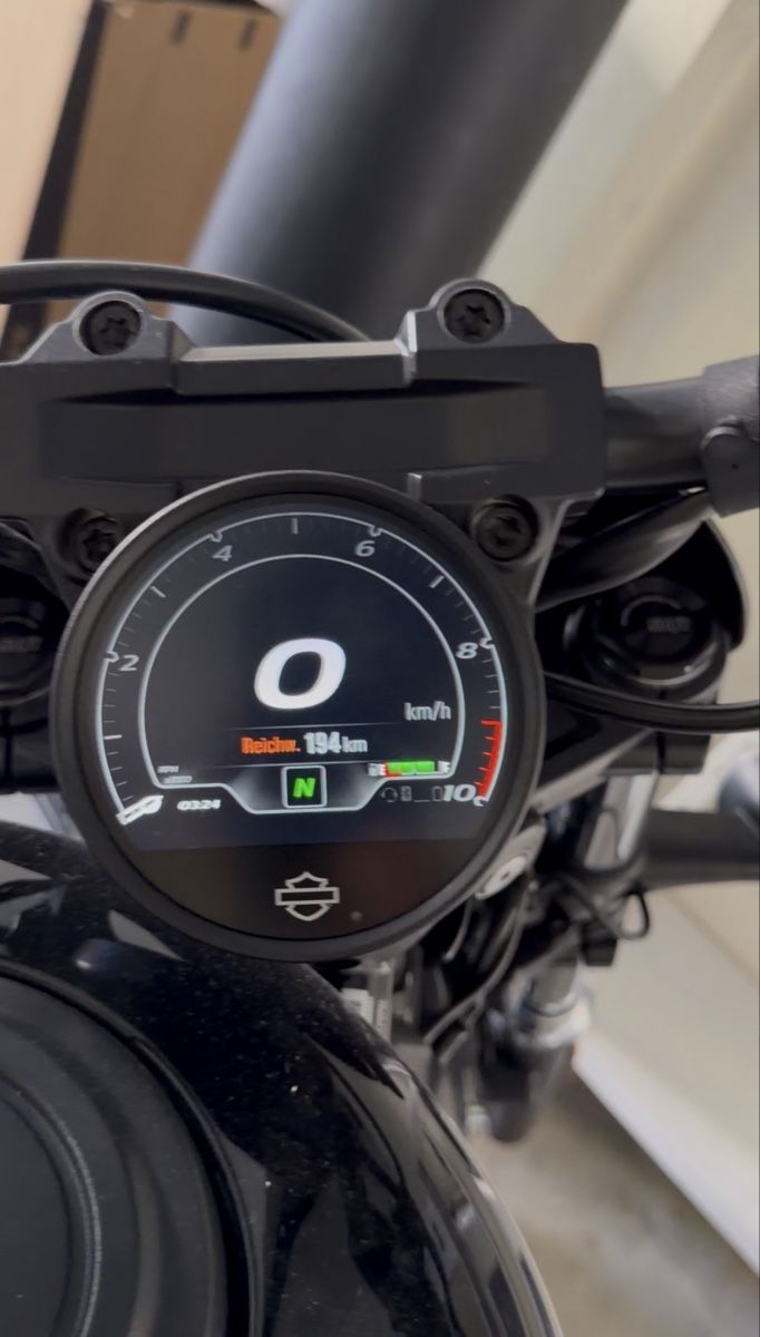 Harley-Davidson Chopper: Harley Davidson RH975 Nightster Special – Usato da Luzern venduto da luis.rs 9