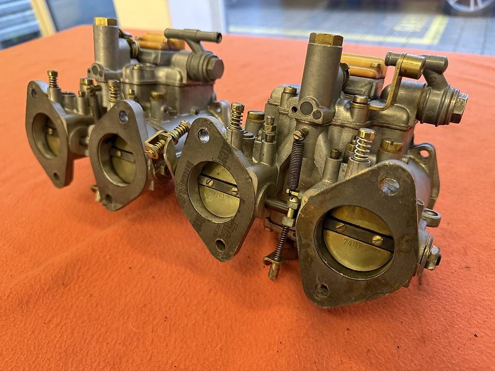 Motori: Satz Doppelvergaser Dellorto DHLA40F – Usato da Obfelden venduto da ScuderiaVeloce 2
