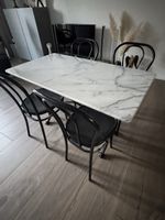 Bistro-Tisch