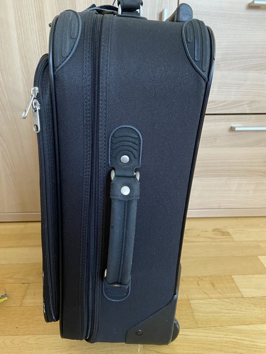 Samsonite Valigie: SAMSONITE REISETASCHE MIT ROLLEN 55 CM – Nuovo (secondo la descrizione) da Zürich venduto da schneeflocke303 3