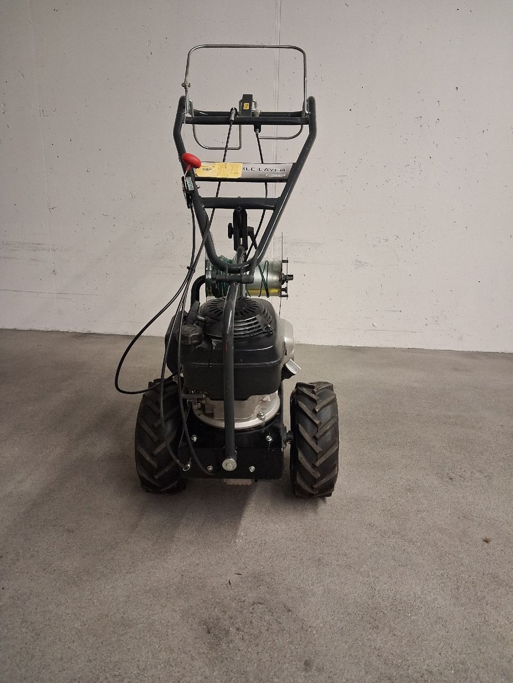 Cavi: kabelverlegermaschine. honda  automower – Usato da Büttikon AG venduto da for_gnt6 1