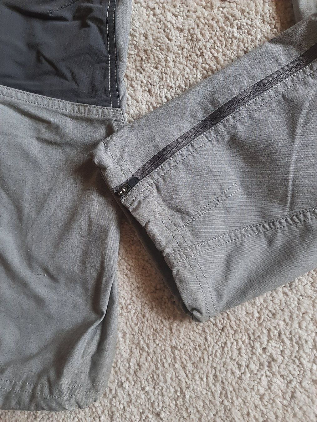Haglöfs Pantaloni: Haglöfs Wanderhose Gr. S – Usato da Muotathal venduto da robin40 1
