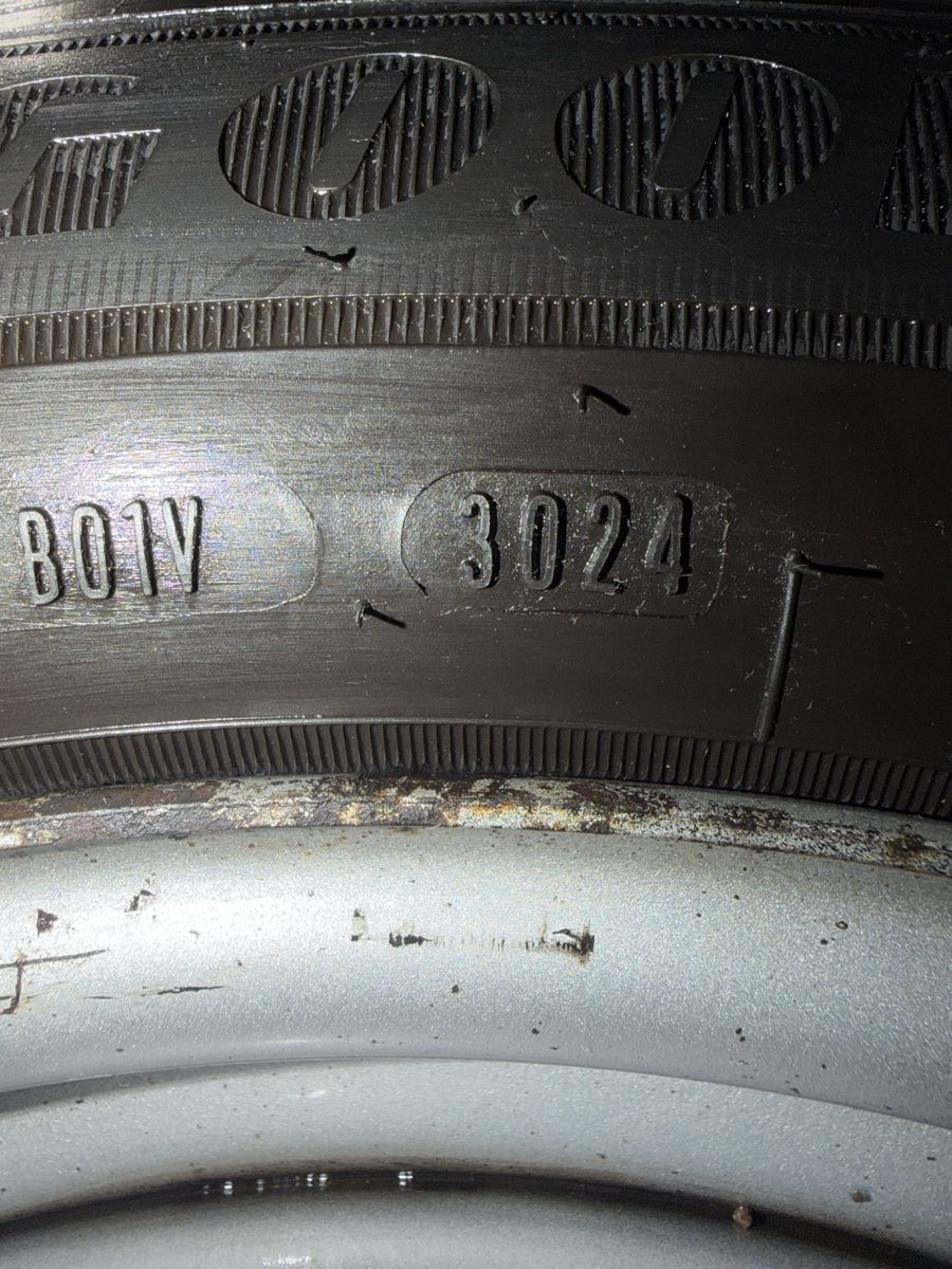 Pneus & Roues: Vw t5 t6  – D'occasion à Schaffhausen par Adr.46 5