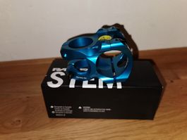 Vorbau Race Face Turbine R turquoise Klemmung 35mm L32mm