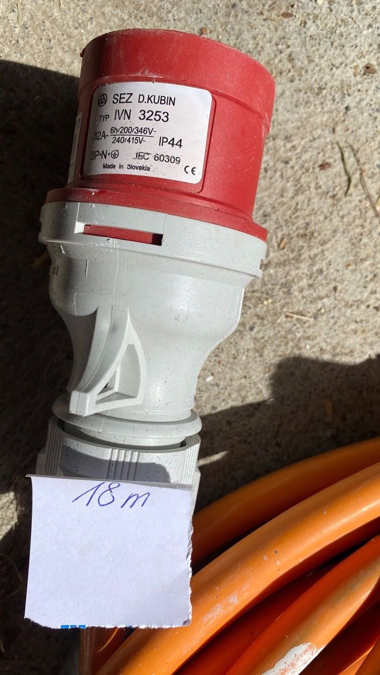 Elettrotecnica: Stromverteiler mit 18m Kabel – Usato da Hinwil venduto da hasuka 2