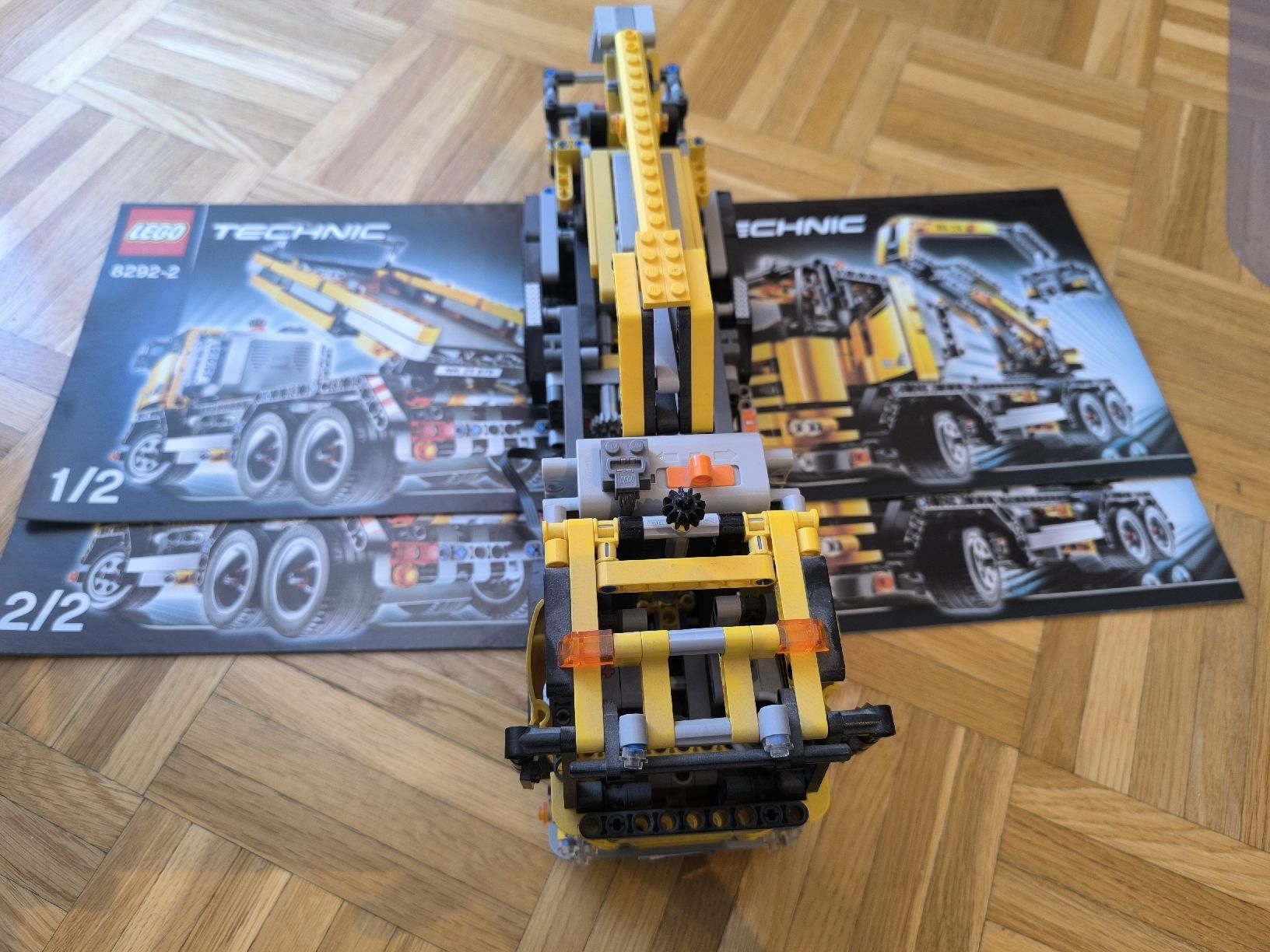Lego Baukästen: LEGO TECHNIC 8292 – Gebraucht aus Penthalaz von Panzerwagen 1