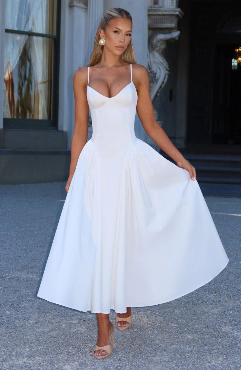 Robes: Midi Kleid – Neuf avec emballage d'origine à Pratteln par Izabela._. 1