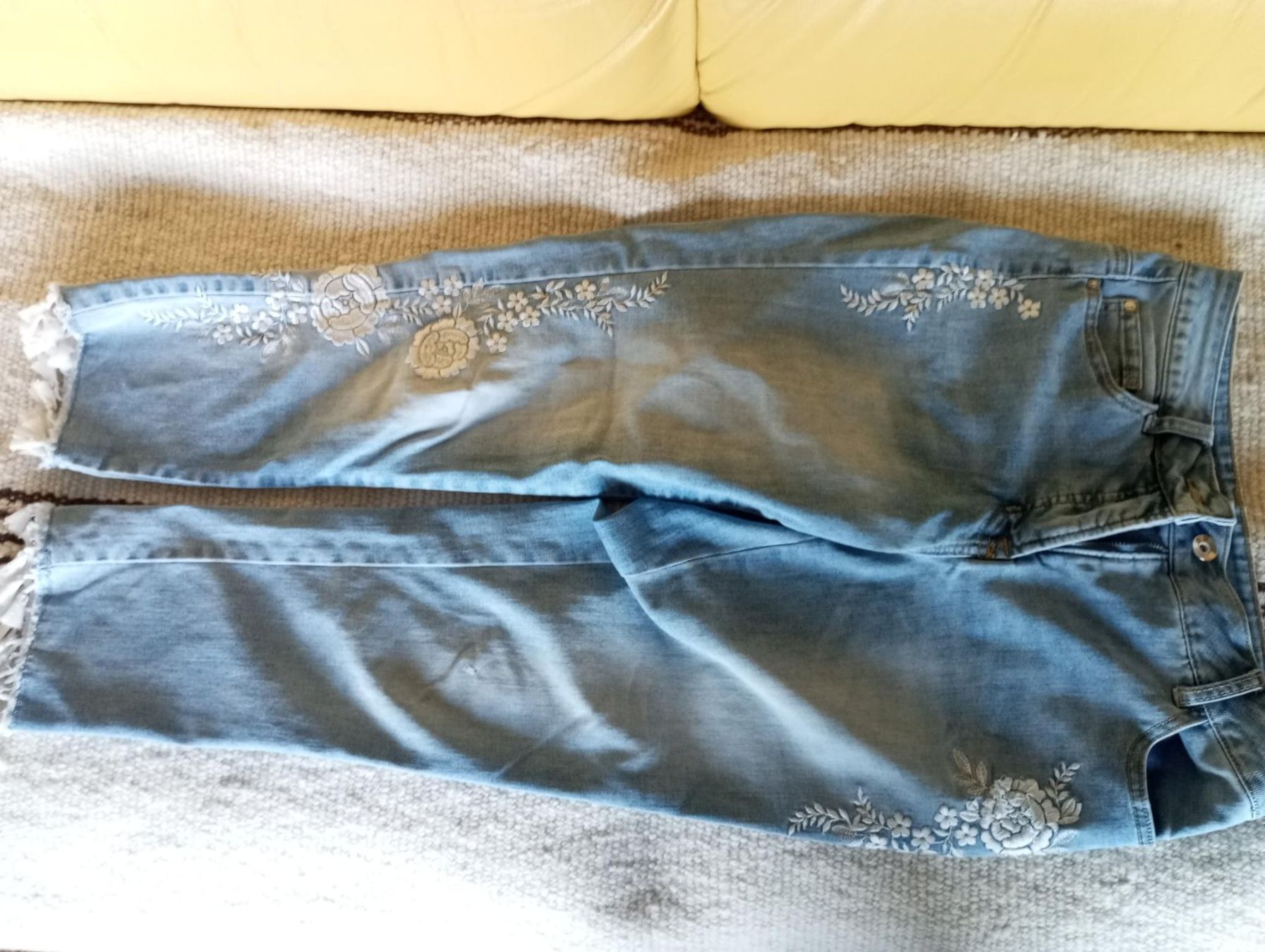 Lotti di vestiti: Jeans in Grösse S, eine neu und ungebraucht – Usato da Gwatt (Thun) venduto da lealisa007 1
