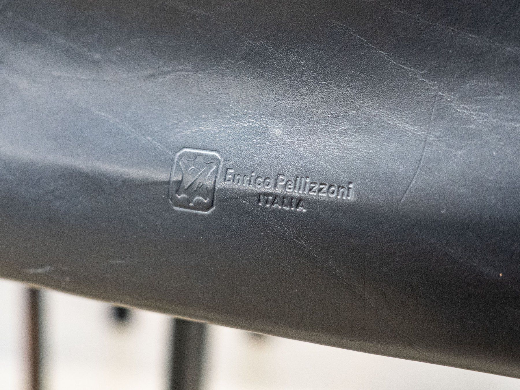Chaises: 5 Lederstühle "Pasqualine" - Enrico Pellizzoni - Ref. 07/07 – D'occasion à Au ZH par BrockiAu 4