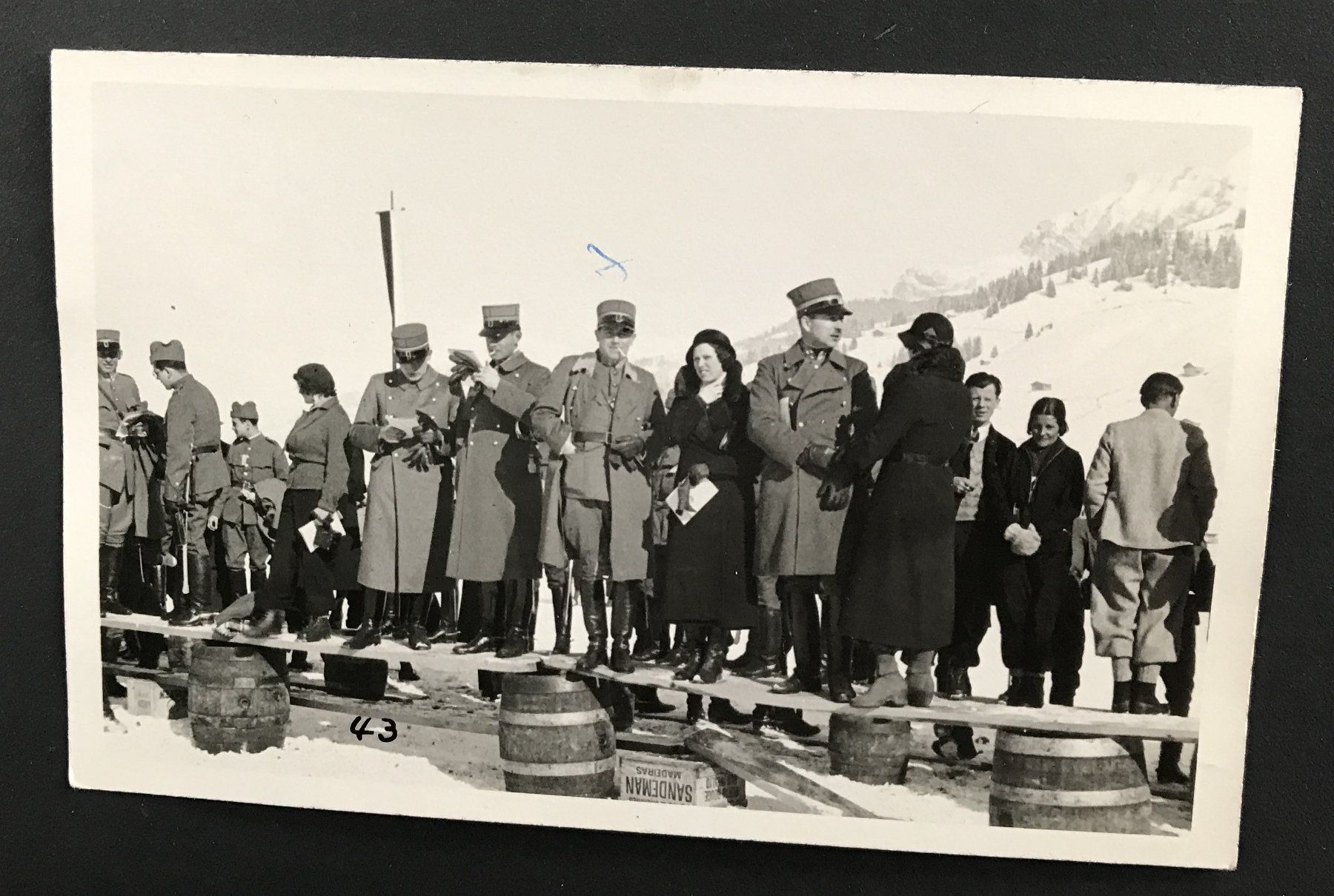 Cartoline postali: ANTIKE ANSICHTSKARTE SCHWEIZER ARMEE – Usato da Ostermundigen venduto da wini63