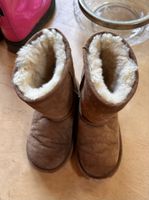 UGG Stiefel size 28