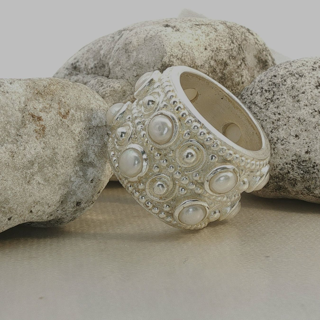 Olga Ribler Anelli: Statement Silber Ring 925 mit Perlen Grösse 60 – Nuovo (secondo la descrizione) da Luzern venduto da Schmuckoutlet 3