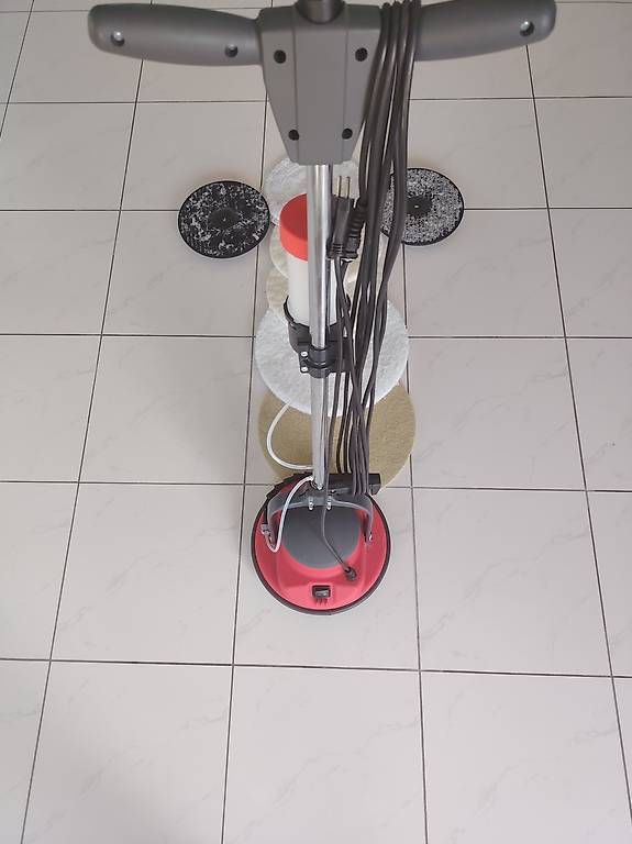 Cleanfix Alle Maschinen: Einscheibenmaschine - CLEANFIX FloorMac – Gebraucht aus Langnau am Albis von Pawel1957 1