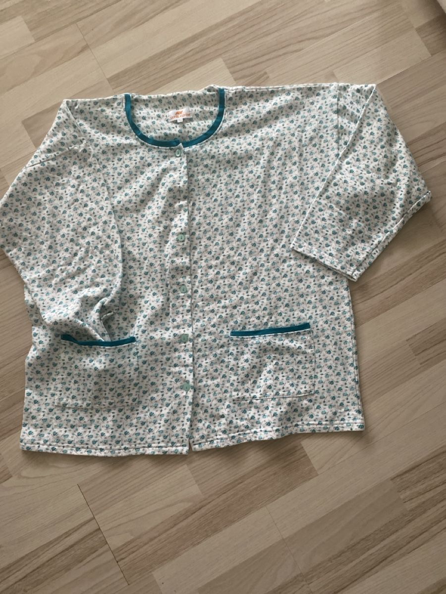 Lotti di vestiti: Kleiderpaket Gr.42 – Usato da Strengelbach venduto da Bycy 1