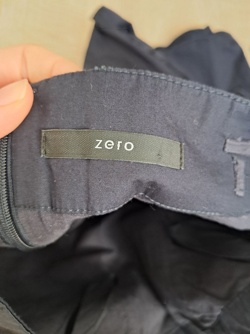 Kleider: Zero Sommerkleid, Grösse 34, Dunkelblau, Blumenmuster – Gebraucht aus Basel von liz_nqr9 1