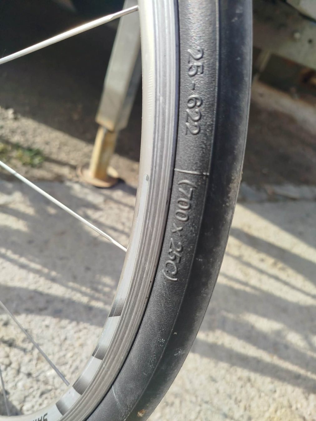 Giant Biciclette: Vélo Giant - carbone – Usato da La Chaux-de-Fonds venduto da Emmaus2300CDF 4