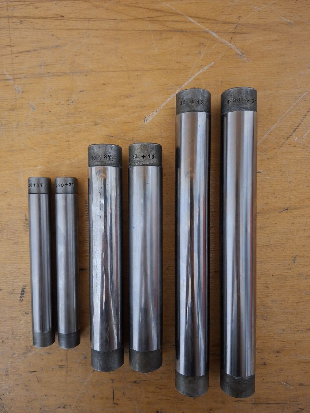 Tutti gli attrezzi: Drehdorne 20 und 30mm – Usato da Berg (Dägerlen) venduto da SCH.B.