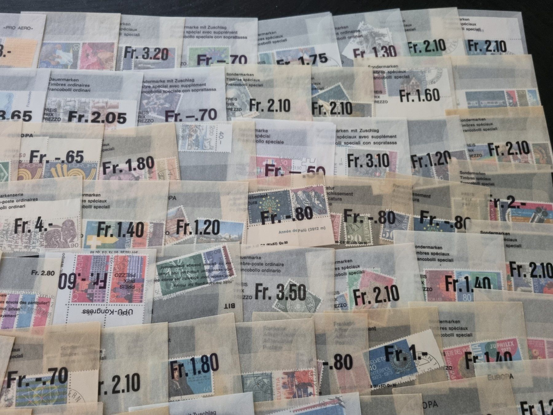 Tutti i francobolli: ca. 220 Pergamintüten mit ABOWARE Schweiz – Usato da Gümligen venduto da Geniusbuy 2