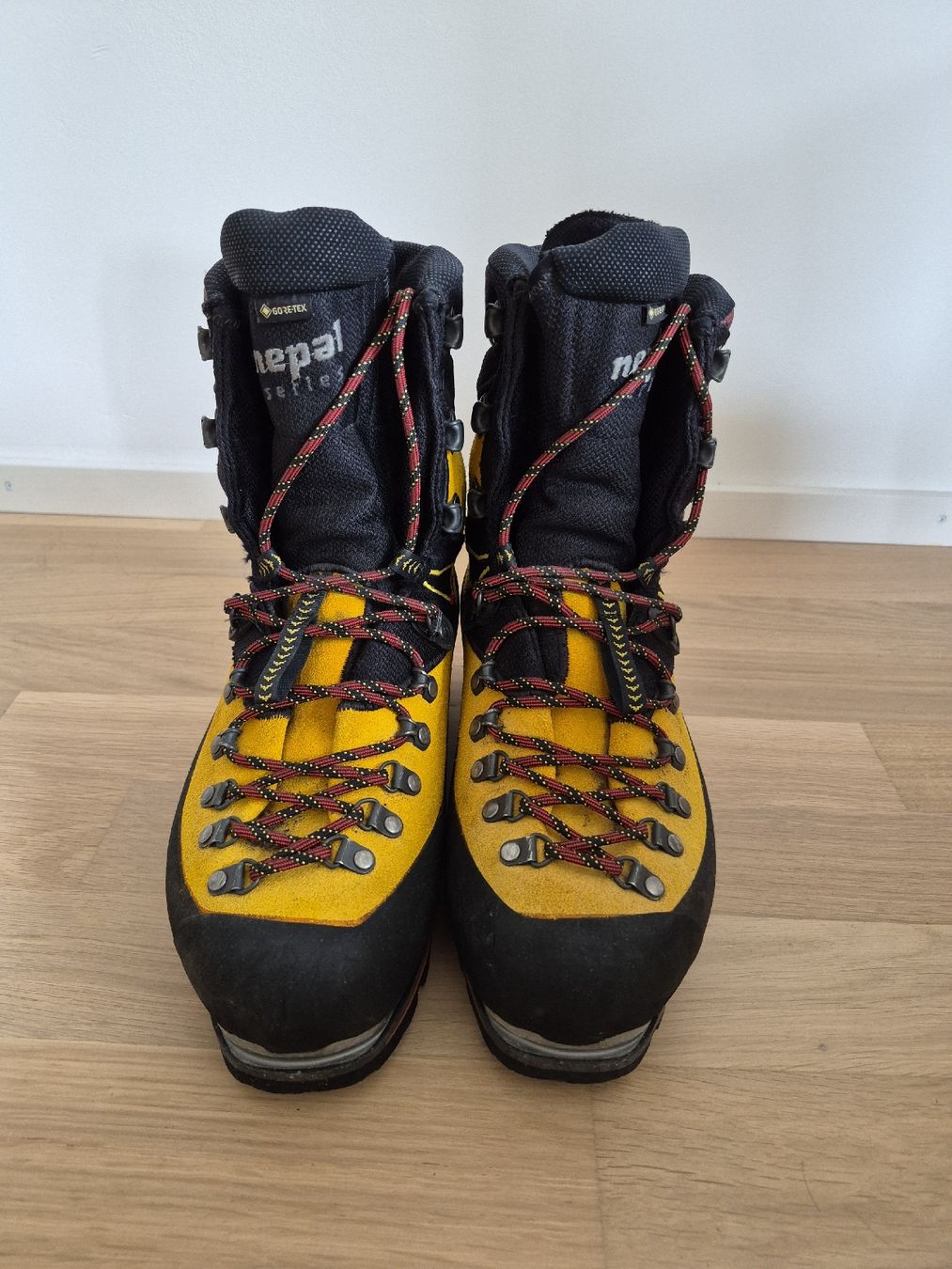 La Sportiva Scarpe da uomo: La Sportiva Nepal Cube 42 – Nuovo (secondo la descrizione) da Zürich venduto da tim_zxx2 1