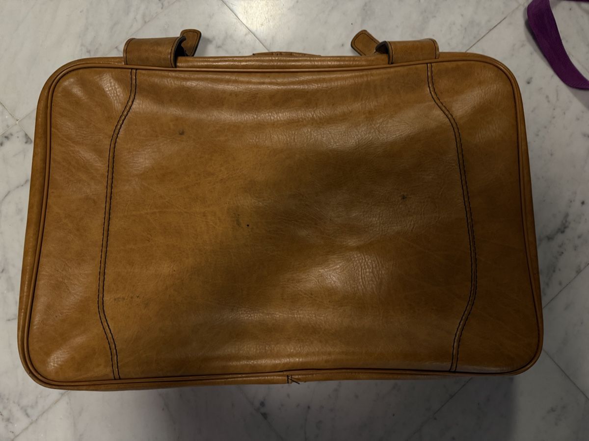 Valigie: Vintage Leder Koffer – Usato da Hellbühl venduto da M_Gaeul