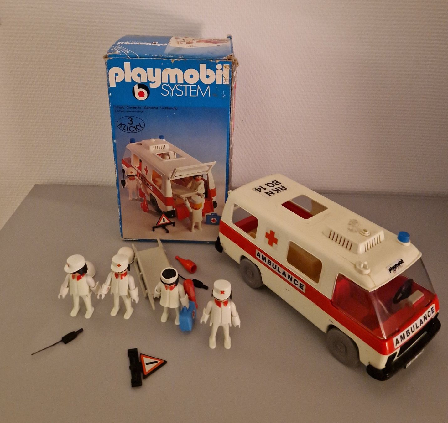 Playmobil Spielzeuge: Playmobil Klicky "Ambulanz" (OVP) – Gebraucht aus Aarau von Vintage1969 1