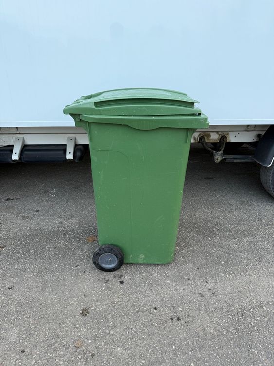Hochwertiger 2-Rad Grüncontainer 240L (Gebraucht) in Willisau für CHF ...