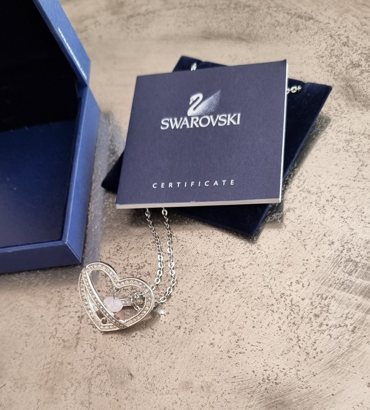 Catenine: ORIGINAL Swarovski Kette  Herzform – Nuovo e nell'imballaggio originale da Frauenfeld venduto da Bleeddragon 2
