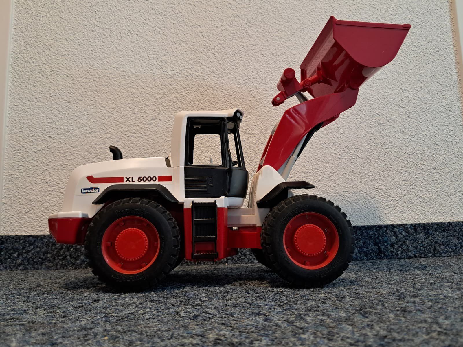 Bruder Giocattoli: Bruder Radlader XL 5000 – Usato da Neerach venduto da yippi09 1