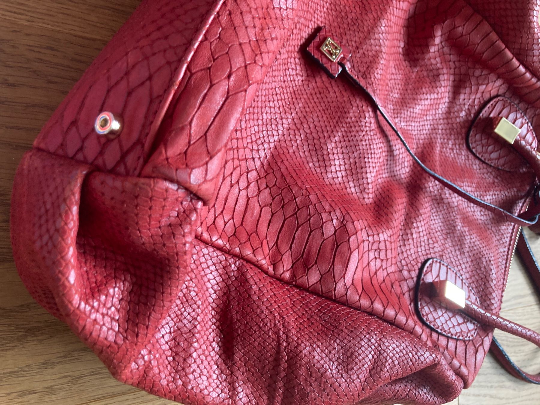 Coccinelle Borse da donna: Handtasche Coccinelle Rot Leder – Nuovo (secondo la descrizione) da Rupperswil venduto da white.rabbit 4
