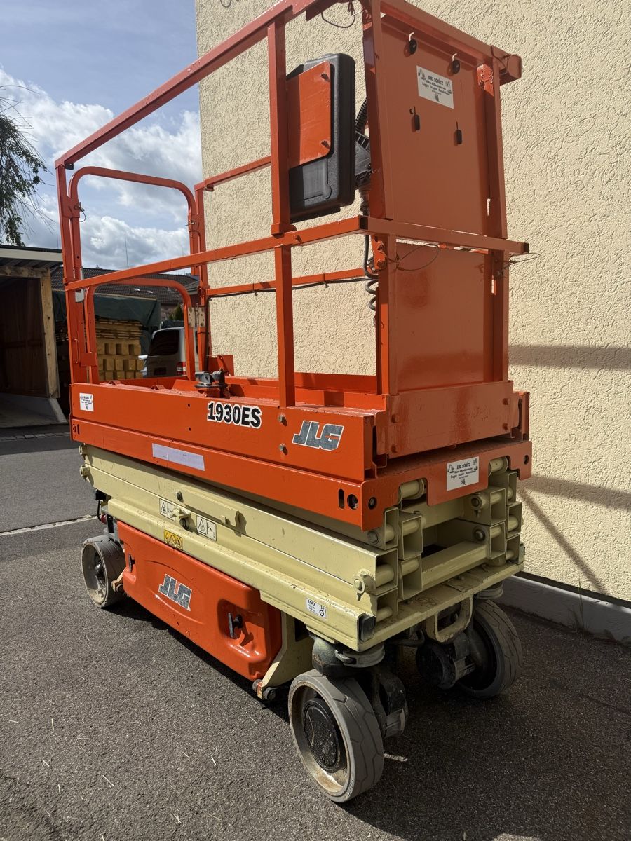 Piattaforme elevatrici & Crick: Arbeitsbühne Hebebühne JLG mit Check – Usato da Ebnat-Kappel venduto da Suizo1291