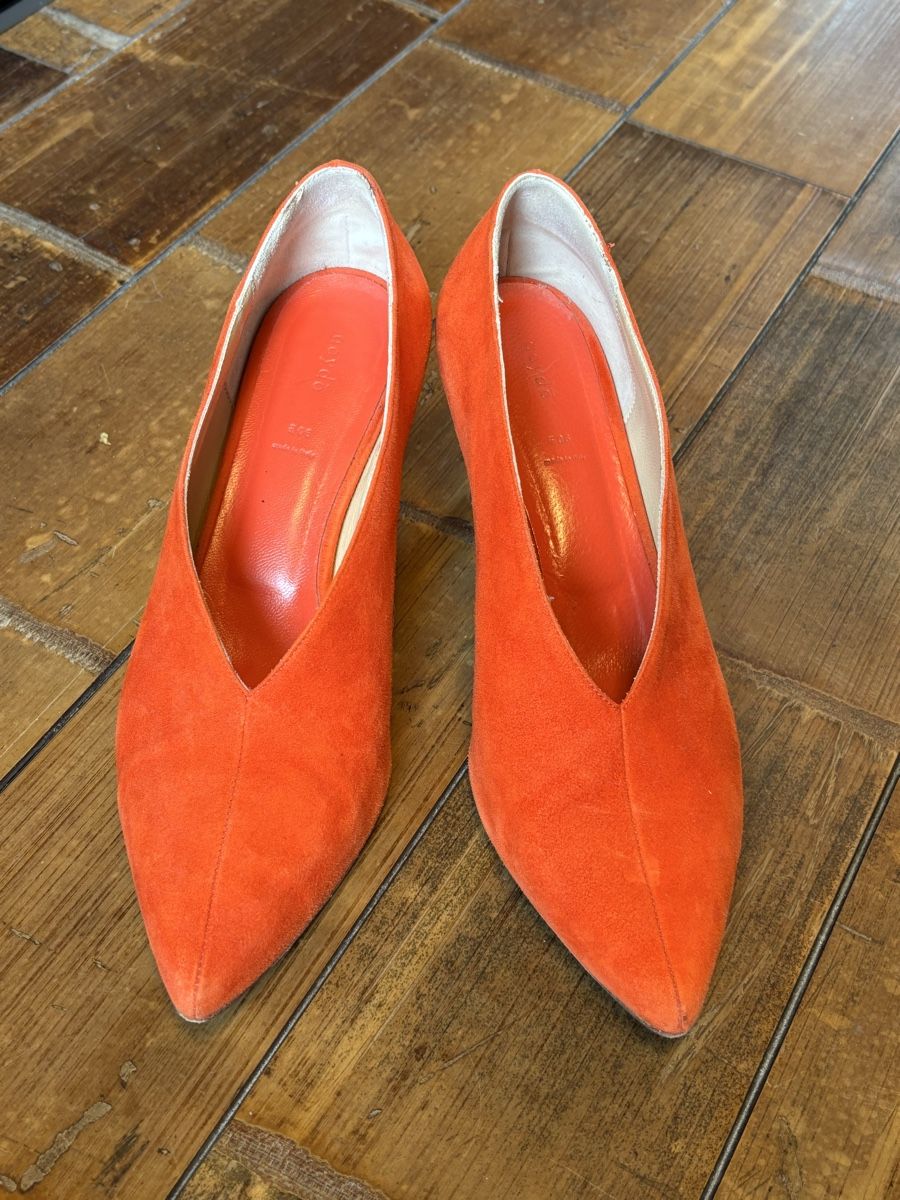 Damenschuhe: Escarpins Ayede 40.5 daim orange – Gebraucht aus Dotzigen von SecondHandGems 2