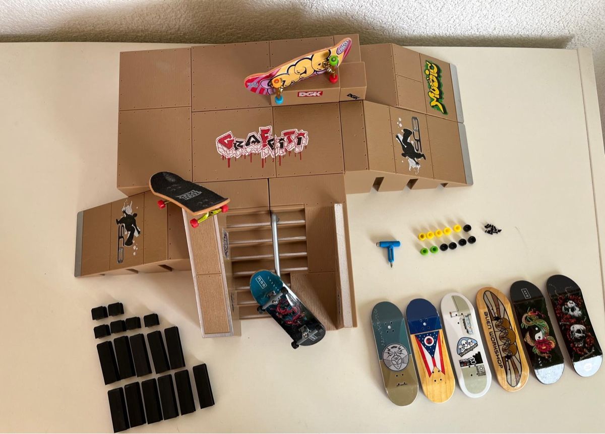 Giocattoli: Finger Skateboard TechDeck mit Park – Usato da Törbel venduto da man_2n22 2