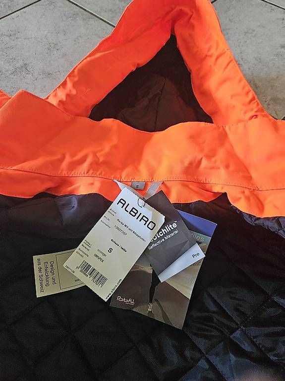 Giacche: Sicherheitsjacke Arbeitsjacke Parka – Usato da Sisikon venduto da bryke 2