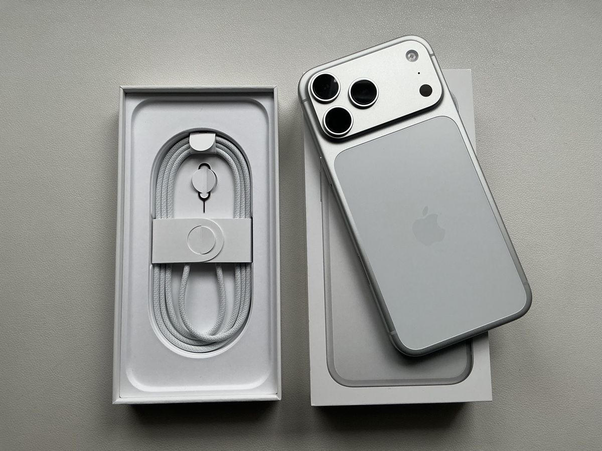 Apple Handys / Smartphones: Apple iPhone 17 Pro Max Silver !! AB 1 FR !! – Gebraucht aus Beinwil (Freiamt) von Zpower 2