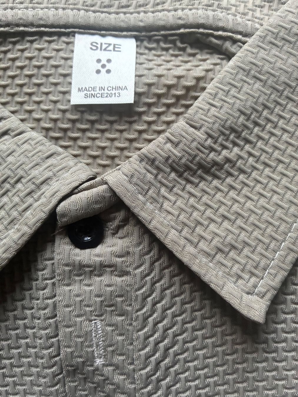Polo-Shirts: Kurzarm-Poloshirt beige – Neu und originalverpackt aus Niederhasli von ercp4 1