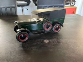Ancienne Voiture Vilac Aroutcheff