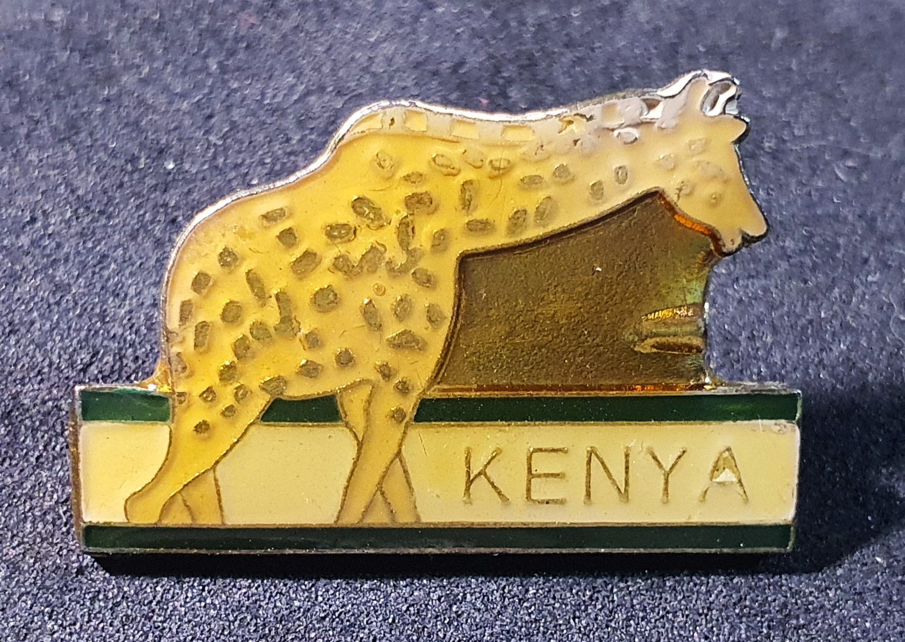 Placchette & Badge: Z040 - Pin Giraffe Kenya – Usato da Reinach BL venduto da Boston-Verkauf