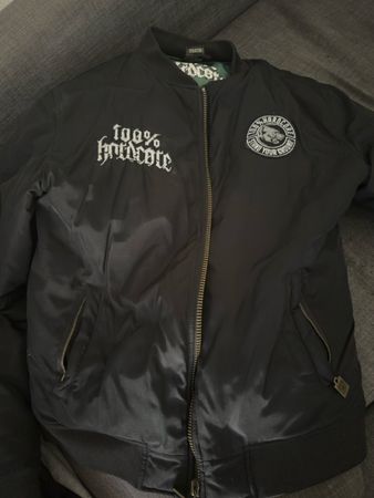 Veste type "bombers" 100% hardcore 
